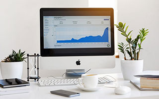 英超｜罗杰斯独中两元 阿斯顿维拉主场胜曼联